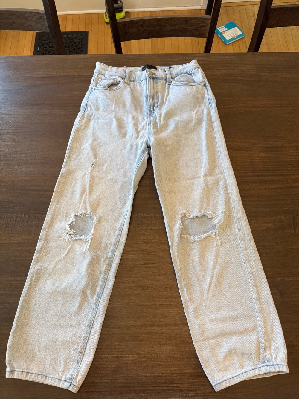 Kendall + Kyle High Rise Straight Distressed Jeans Size 9/29